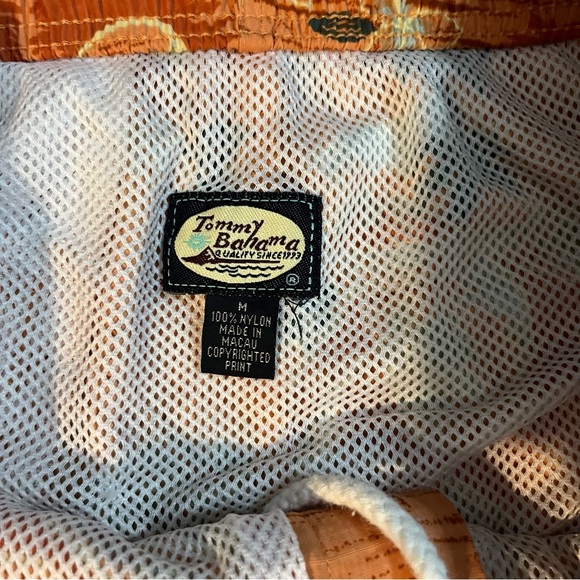 Tommy Bahama Tropical Print Swim Trunks Size Medium - Picture 2 of 7